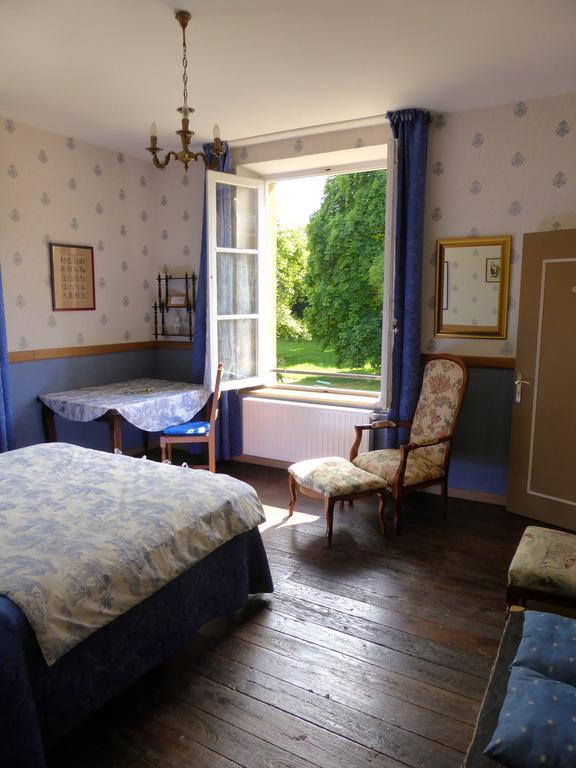 Maison D'Hotes Le Chateau De Puxe Zimmer foto
